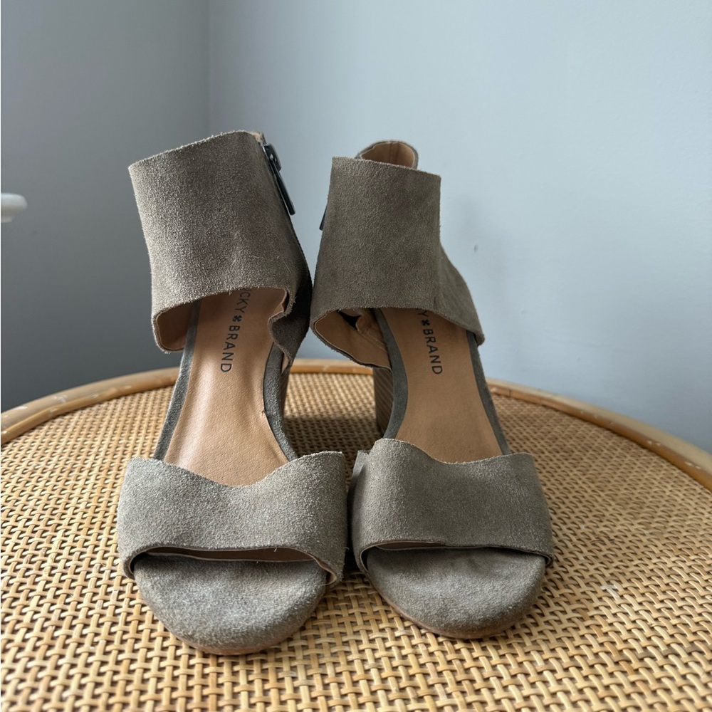 Lucky Brand Taupe Suede Block Heel Sandals
